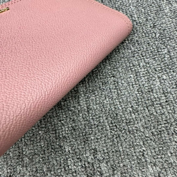 100% Authentic Burberry Leather Wallet - Picture 5 of 15